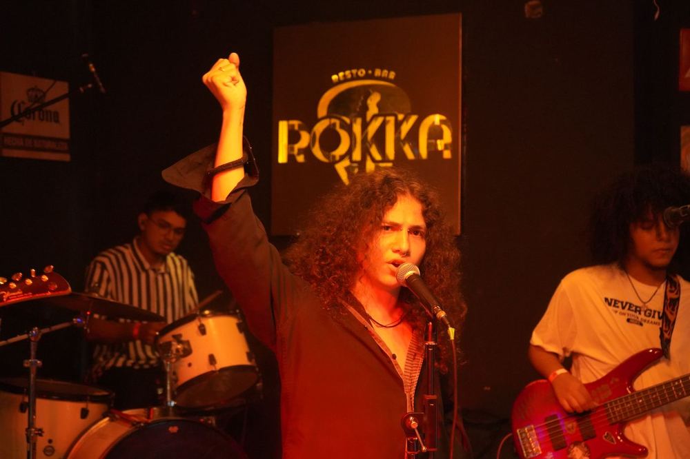 Banda en vivo en la Batalla de Bandas Vol. 5